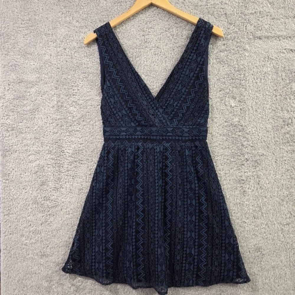 GB Gianni Bini Skater Mini Dress Women's Small Teal Blue Lace V-Neck Fit & Flare